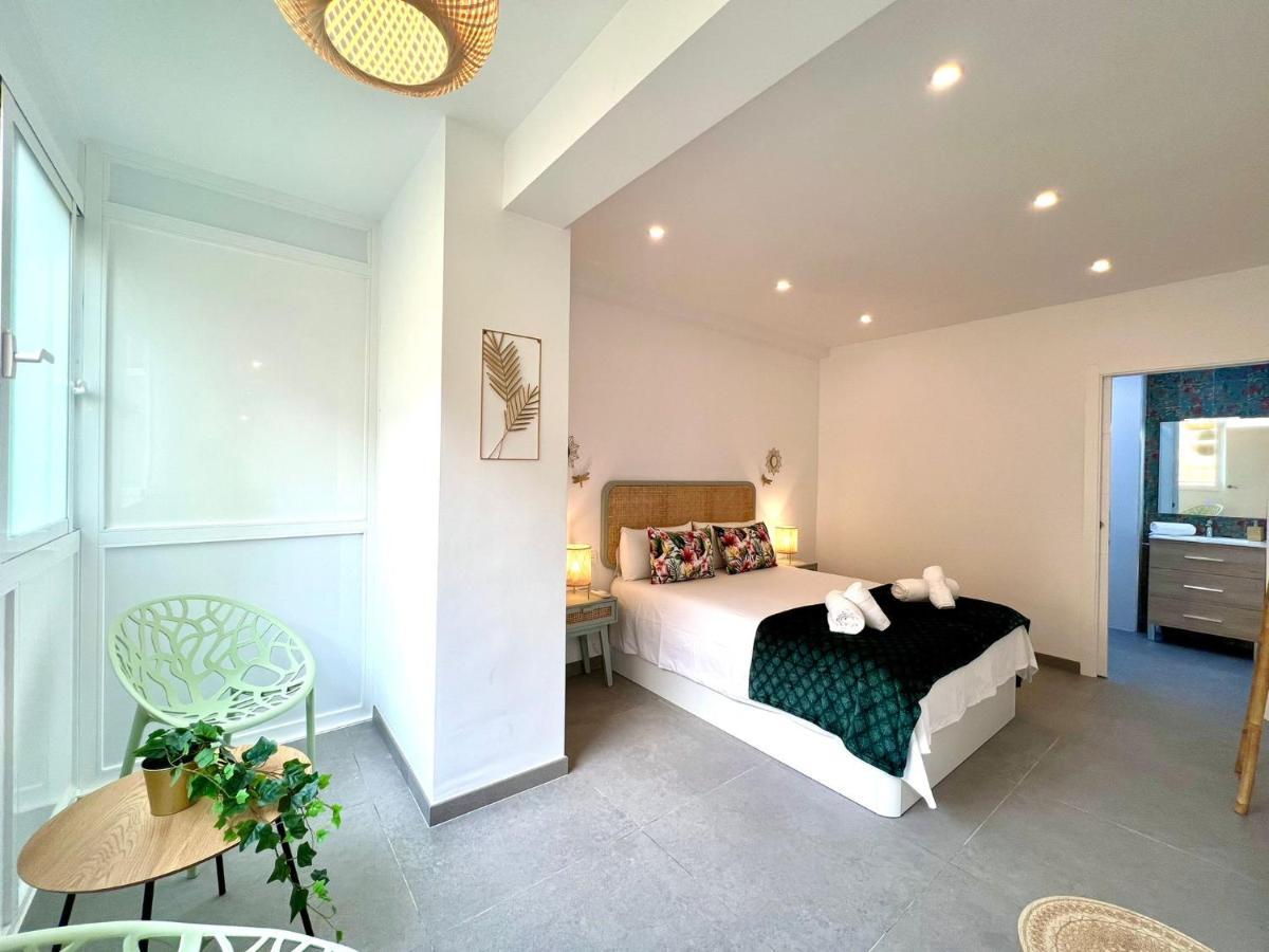 Malagueta Beach II & Private Terrace By Ele Apartments มาลากา ภายนอก รูปภาพ